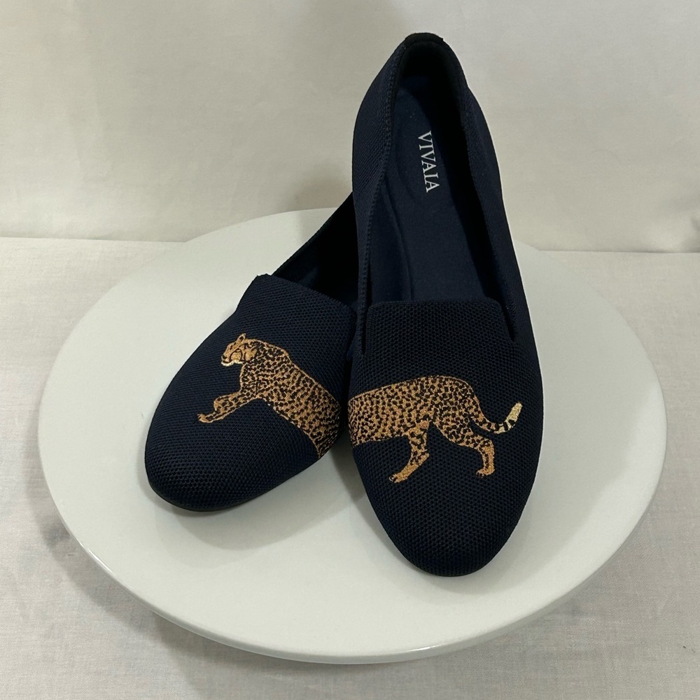 VIVAIA - Navy Blue Cheetah Flats